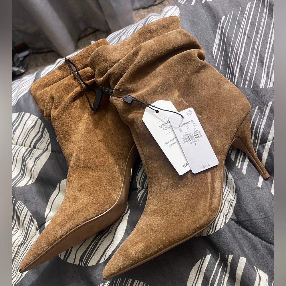 Brown suede boots size 9